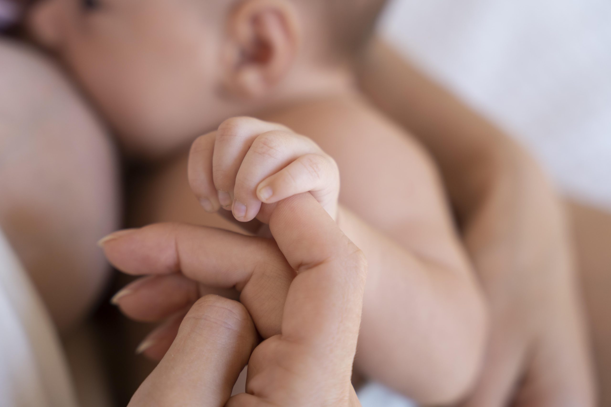 periodo-posnatal-con-madre-e-hijo